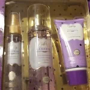 Goddess spray set new in box